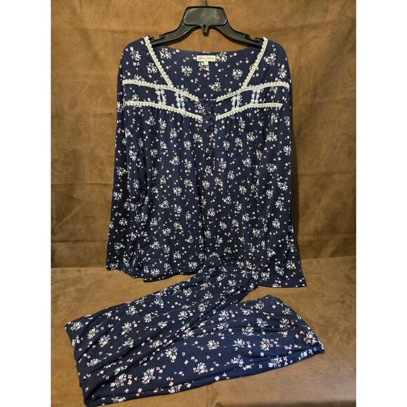 Pajama Set Large - Picture 1 of 6